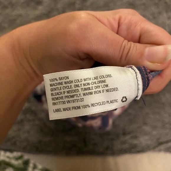 MOSSIMO SUPPLY CO Women’s Button Up Flannel Shirt - Picture 9 of 11